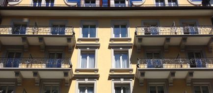 Alpina Hotel Exterior