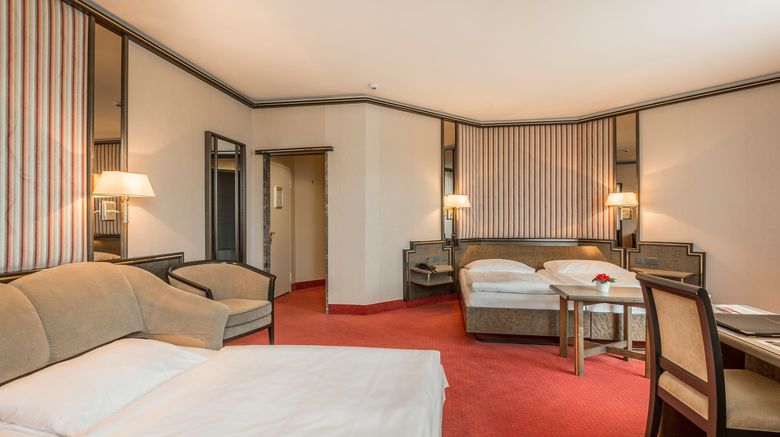 <b>Hotel Monopol Lucerne Room</b>. Images powered by <a href="https://www.leonardoworldwide.com/" title="Leonardo Worldwide" target="_blank">Leonardo</a>.
