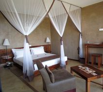 Isalo Rock Lodge Room