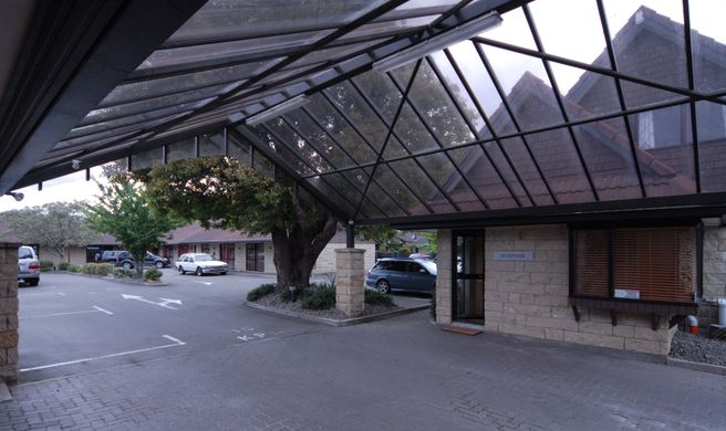 Bentleys Motor Inn Exterior
