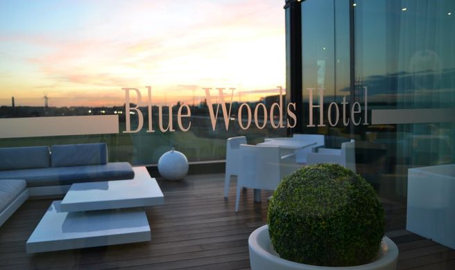 Blue Woods Hotel Exterior