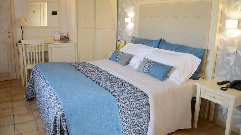 <b>Artemisia Resort Room</b>. Images powered by <a href="https://www.leonardoworldwide.com/" title="Leonardo Worldwide" target="_blank">Leonardo</a>.