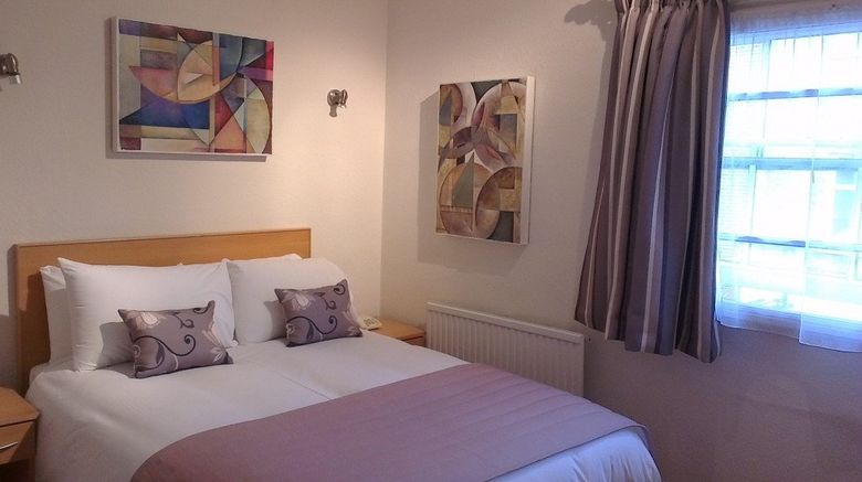<b>The Rugby Hotel Room</b>. Images powered by <a href="https://www.leonardoworldwide.com/" title="Leonardo Worldwide" target="_blank">Leonardo</a>.