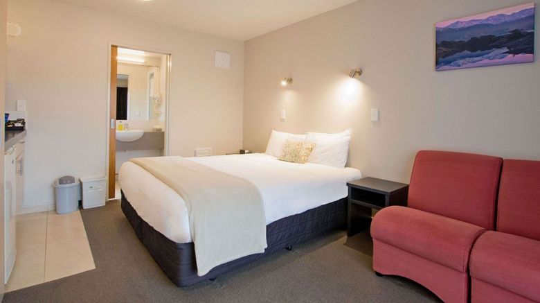 <b>Bella Vista Motel Kaikoura Room</b>. Images powered by <a href="https://www.leonardoworldwide.com/" title="Leonardo Worldwide" target="_blank">Leonardo</a>.