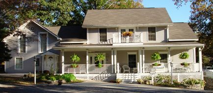 Acorn Hill Lodge Exterior