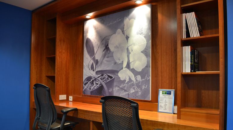 <b>Holiday Inn Express Shrewsbury Lobby</b>. Images powered by <a href="https://www.leonardoworldwide.com/" title="Leonardo Worldwide" target="_blank">Leonardo</a>.