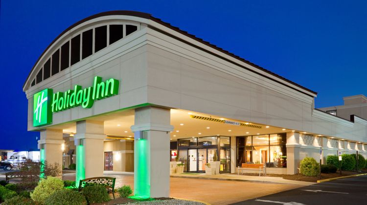 Holiday Inn South Plainfield Exterior