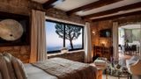Chateau de la Chevre d'Or Suite
