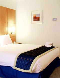 Holiday Inn London Heathrow