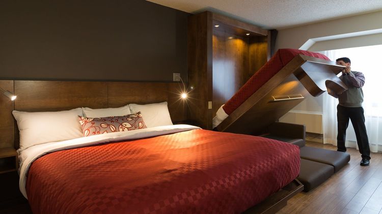 The NHotel Room