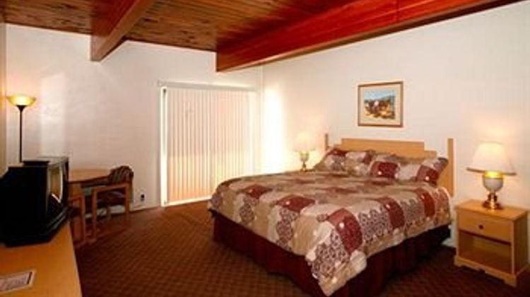 Trail's End Motel Room