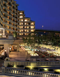 La Suite Kobe Harborland