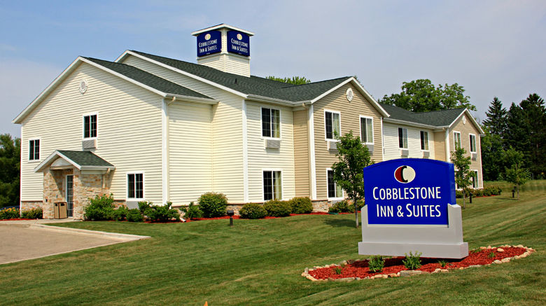<b>Cobblestone Inn & Suites Exterior</b>. Images powered by <a href="https://www.leonardoworldwide.com/" title="Leonardo Worldwide" target="_blank">Leonardo</a>.