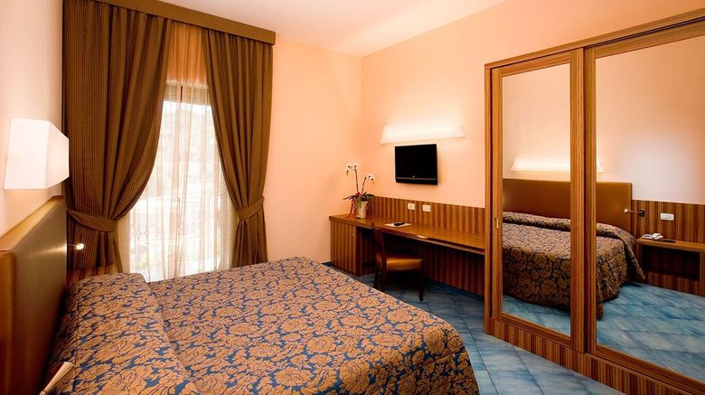 <b>Grand Hotel Due Golfi Room</b>. Images powered by <a href="https://www.leonardoworldwide.com/" title="Leonardo Worldwide" target="_blank">Leonardo</a>.