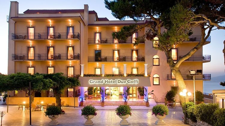 Grand Hotel Due Golfi Exterior