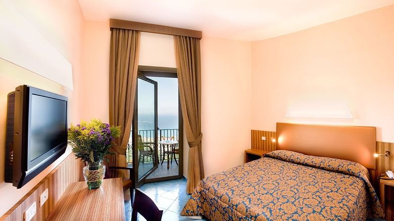 <b>Grand Hotel Due Golfi Room</b>. Images powered by <a href="https://www.leonardoworldwide.com/" title="Leonardo Worldwide" target="_blank">Leonardo</a>.