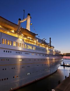 SS Rotterdam Hotel
