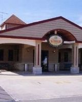 Red Shoes RV Park & Chalets