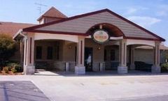 Red Shoes RV Park & Chalets