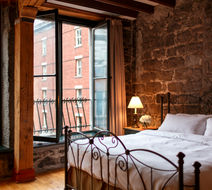 Auberge du Vieux-Port Room