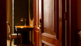 <b>Auberge du Vieux-Port Room</b>. Images powered by <a href="https://www.leonardoworldwide.com/" title="Leonardo Worldwide" target="_blank">Leonardo</a>.