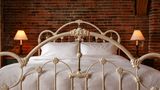 <b>Auberge du Vieux-Port Room</b>. Images powered by <a href="https://www.leonardoworldwide.com/" title="Leonardo Worldwide" target="_blank">Leonardo</a>.