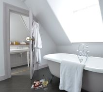 New Park Manor Hotel Room