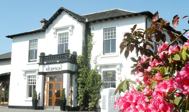 Castlecary House Hotel Exterior