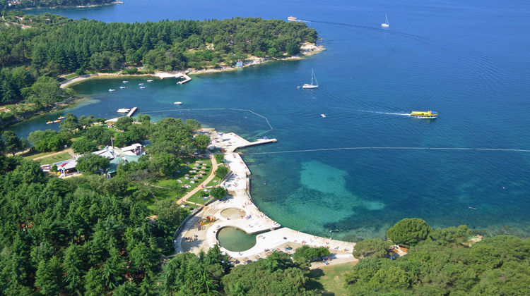 Valamar Diamant Hotel Exterior