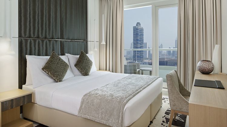 DAMAC Maison Canal Views Suite
