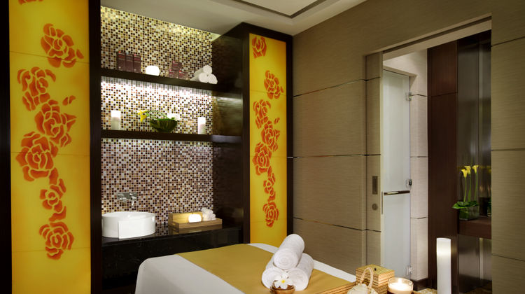 DAMAC Maison Cour Jardin Spa