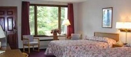 Highland Manor Inn Room