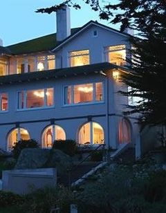 Martine Inn