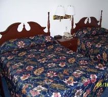 Four Oaks Lodging & RV Resort Room