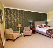 Hunley Hotel & Golf Club Room