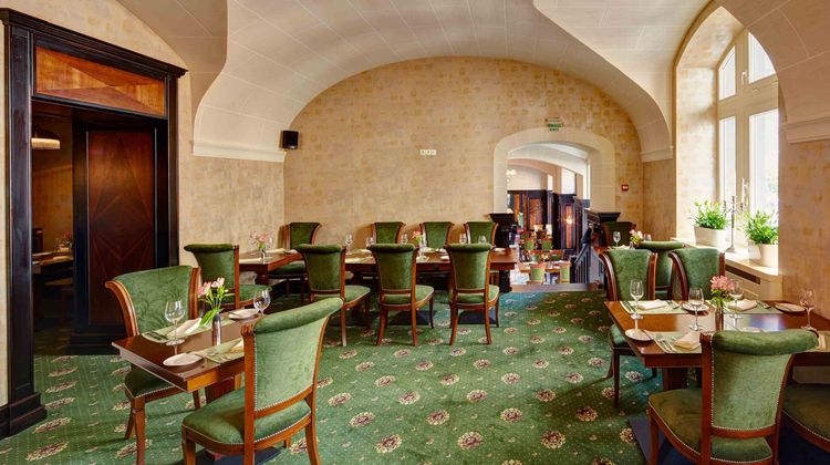 Atlas Deluxe Hotel, Lviv Restaurant