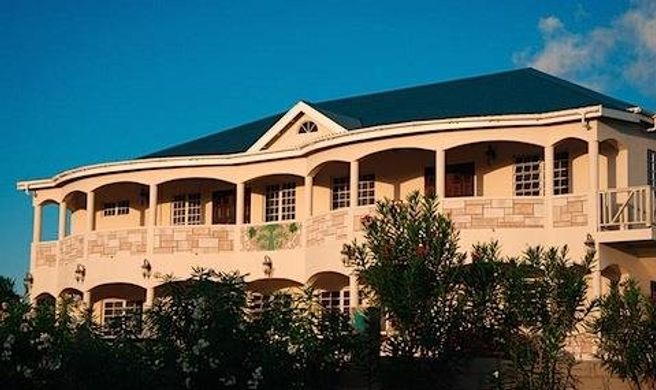 Suite Serenade Exterior