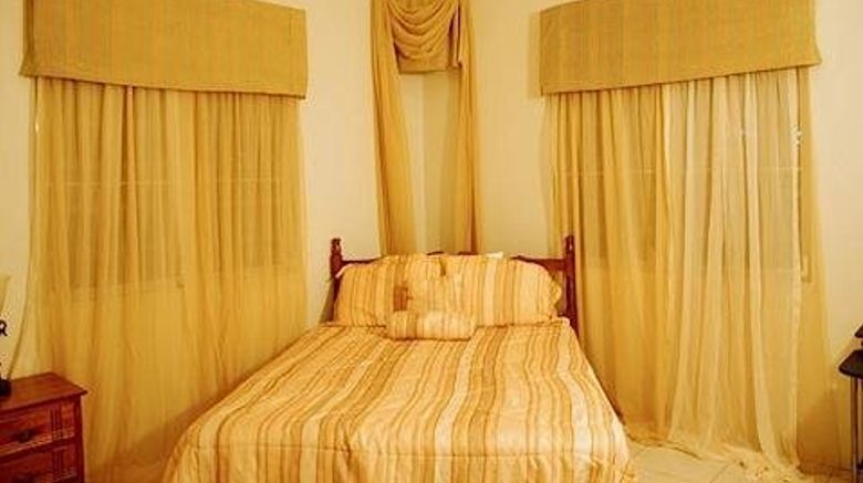 <b>Suite Serenade Room</b>. Images powered by <a href="https://www.leonardoworldwide.com/" title="Leonardo Worldwide" target="_blank">Leonardo</a>.