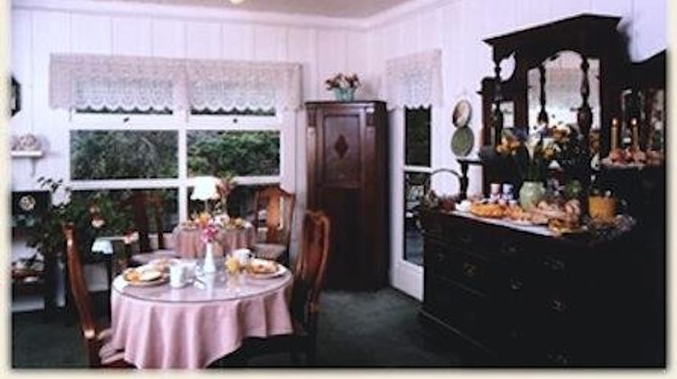 Green Lantern Inn Restaurant