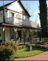 The All Seasons Groveland Inn