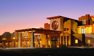 Moenkopi Legacy Inn & Suites