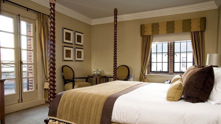 The Western House Suite