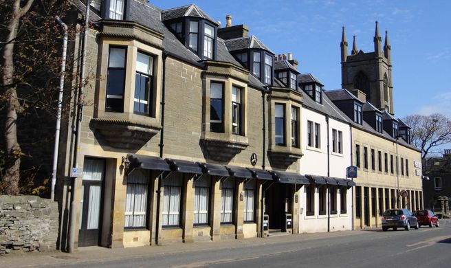 Pentland Hotel Exterior