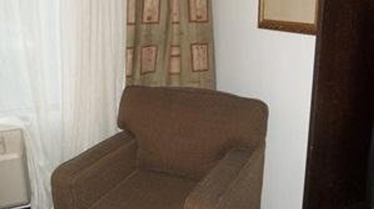 Arlington Suites Suite