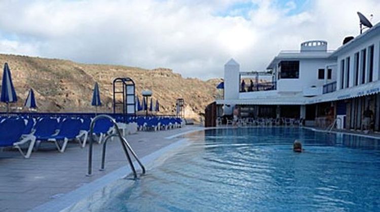 Cala Blanca Recreation