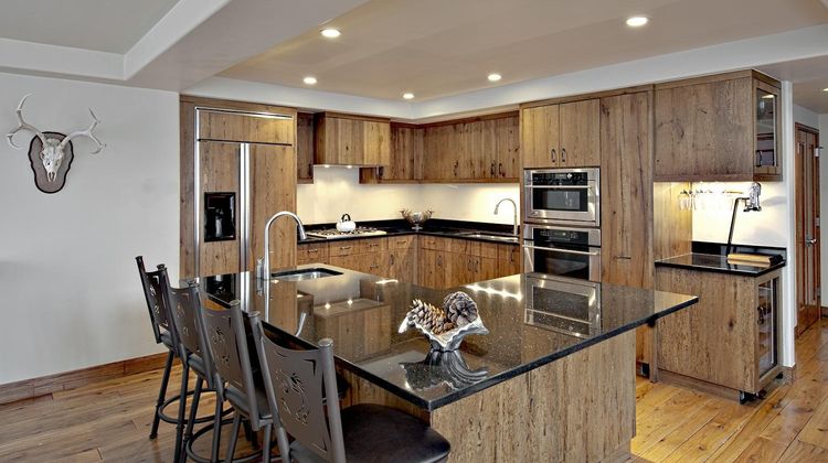 The Pines Lodge, a Rock Resort Suite