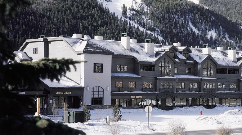 Gateway Mountain Lodge Exterior. Images powered by <a href="https://www.leonardoworldwide.com" target="_blank" rel="noopener">Leonardo</a>.