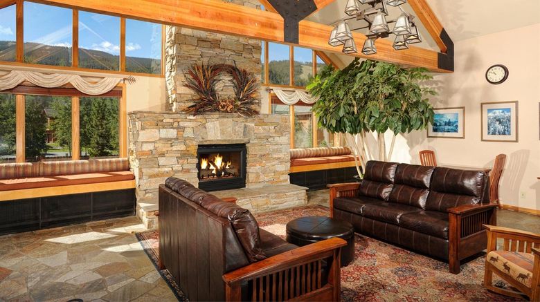 <b>Gateway Mountain Lodge Lobby</b>. Images powered by <a href="https://www.leonardoworldwide.com/" title="Leonardo Worldwide" target="_blank">Leonardo</a>.