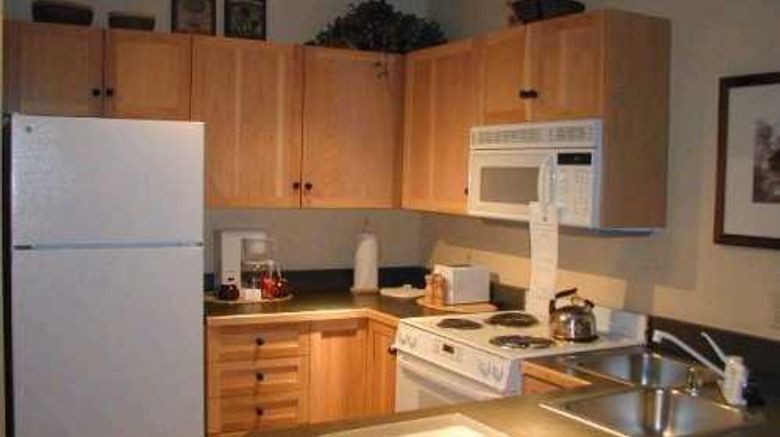 <b>Gateway Mountain Lodge Suite</b>. Images powered by <a href="https://www.leonardoworldwide.com/" title="Leonardo Worldwide" target="_blank">Leonardo</a>.