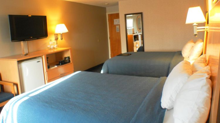 Ambassdor Inn & Suites -Cape Cod Suite